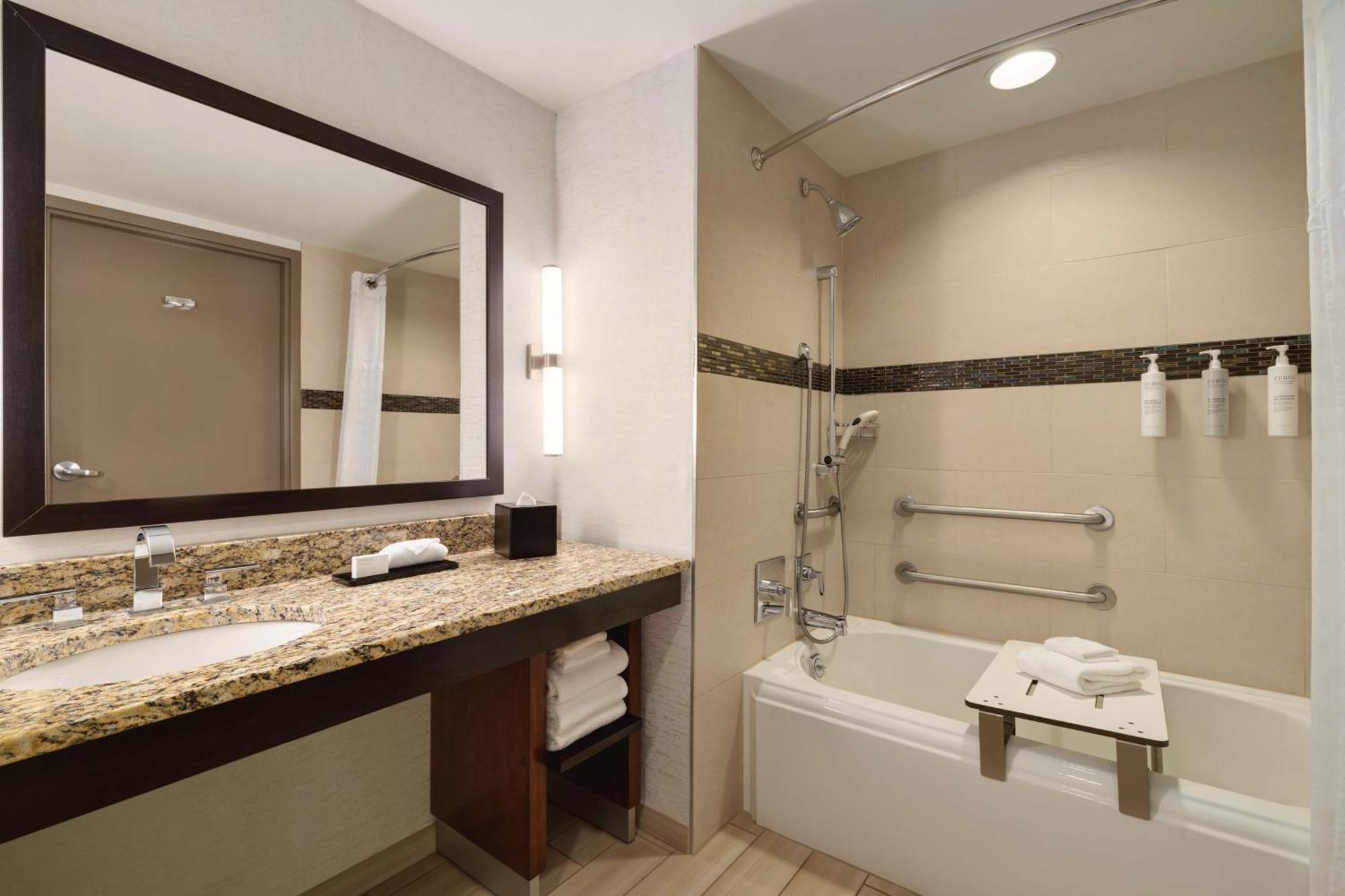 Embassy Suites Chattanooga Hamilton Place Eksteriør bilde