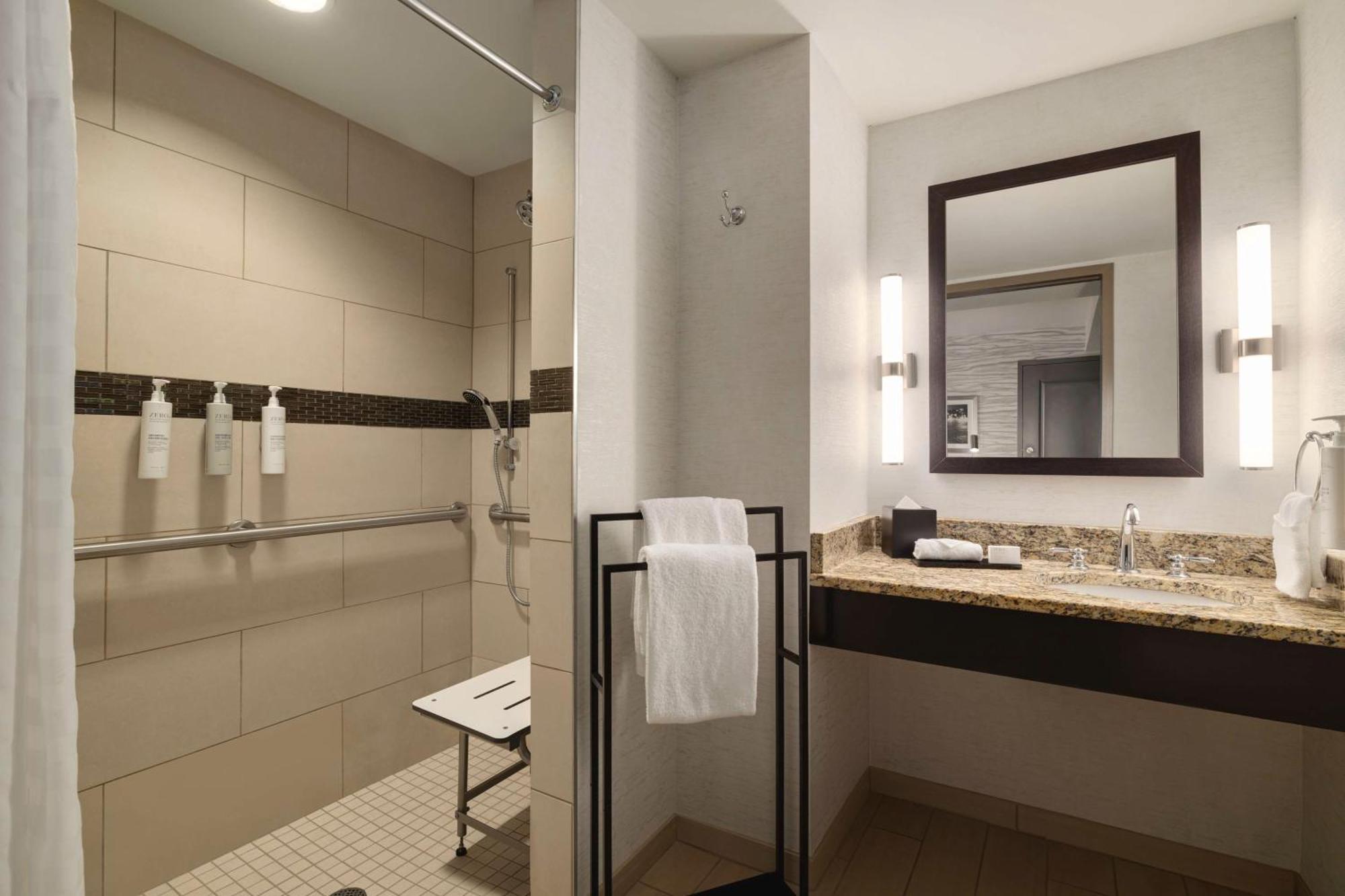 Embassy Suites Chattanooga Hamilton Place Eksteriør bilde