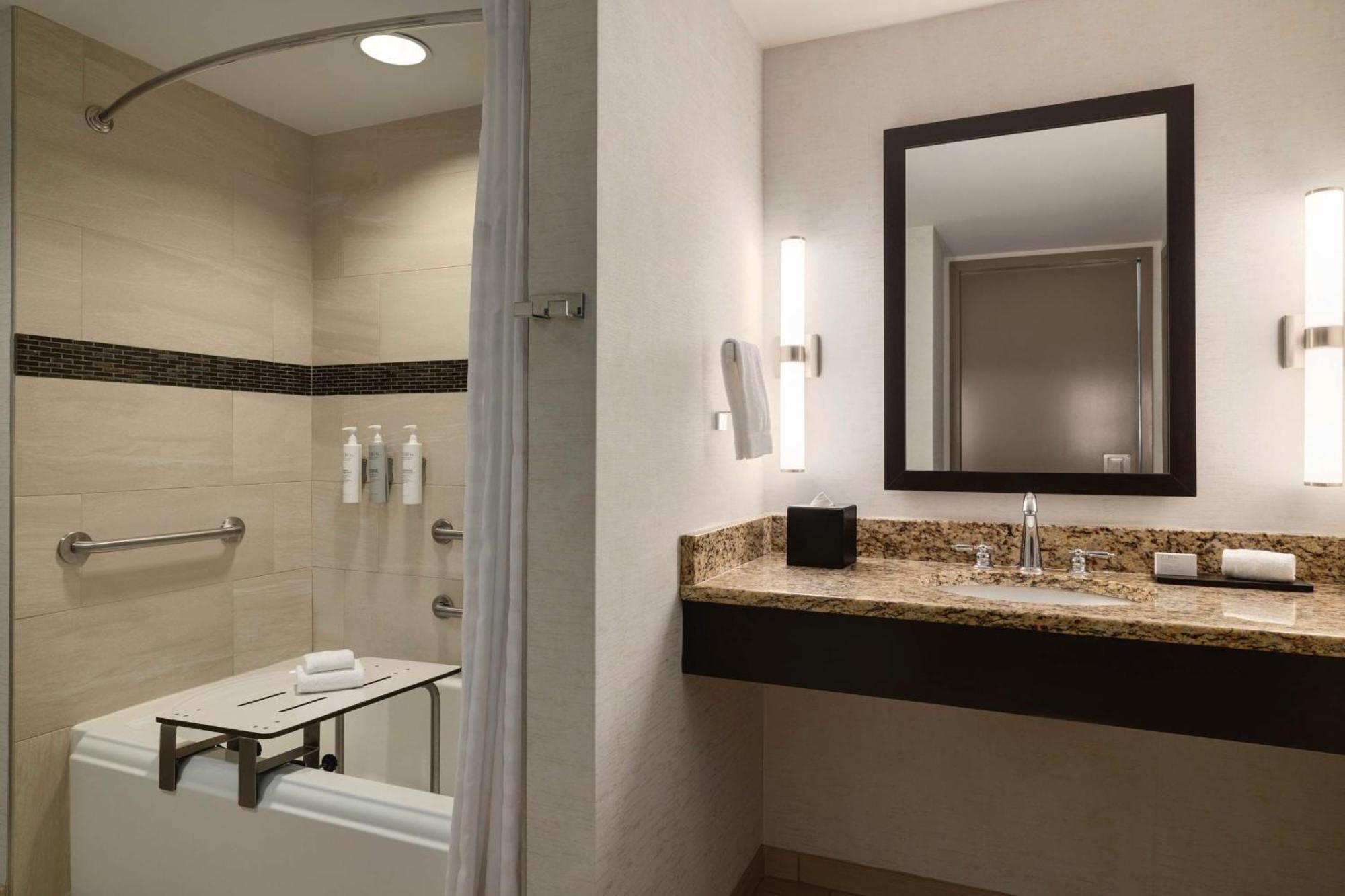 Embassy Suites Chattanooga Hamilton Place Eksteriør bilde