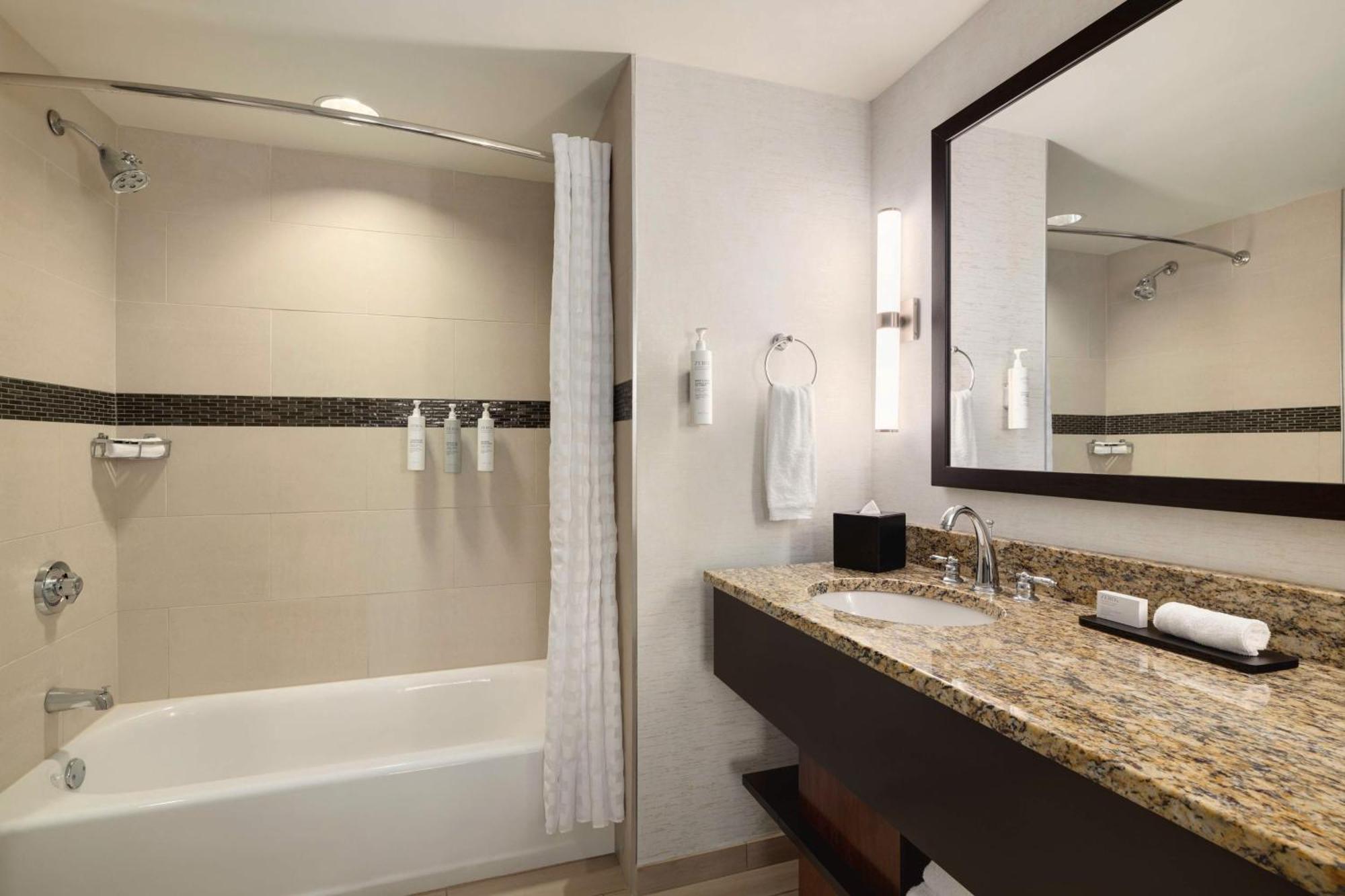 Embassy Suites Chattanooga Hamilton Place Eksteriør bilde