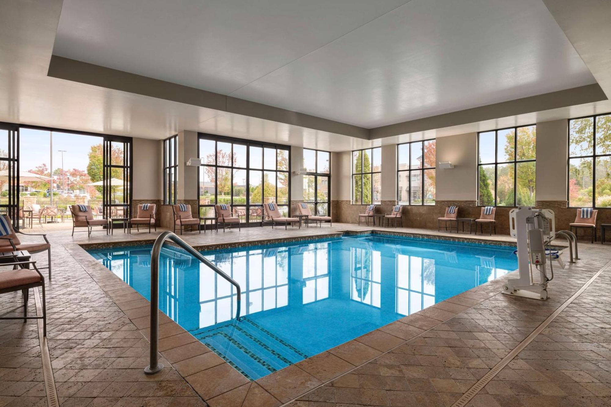 Embassy Suites Chattanooga Hamilton Place Eksteriør bilde